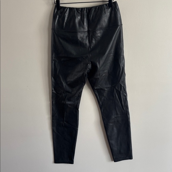 Wilfred Free • black faux leather leggings - Picture 4 of 5